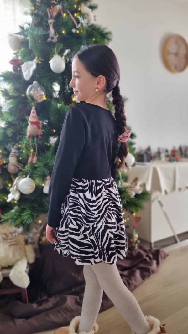 17138E9B-1C0E-41D9-B637-EA2D024634D2