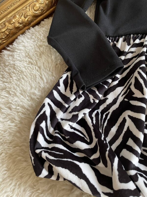 45AD8889-FBB7-4198-9164-BF1D504BC1C6