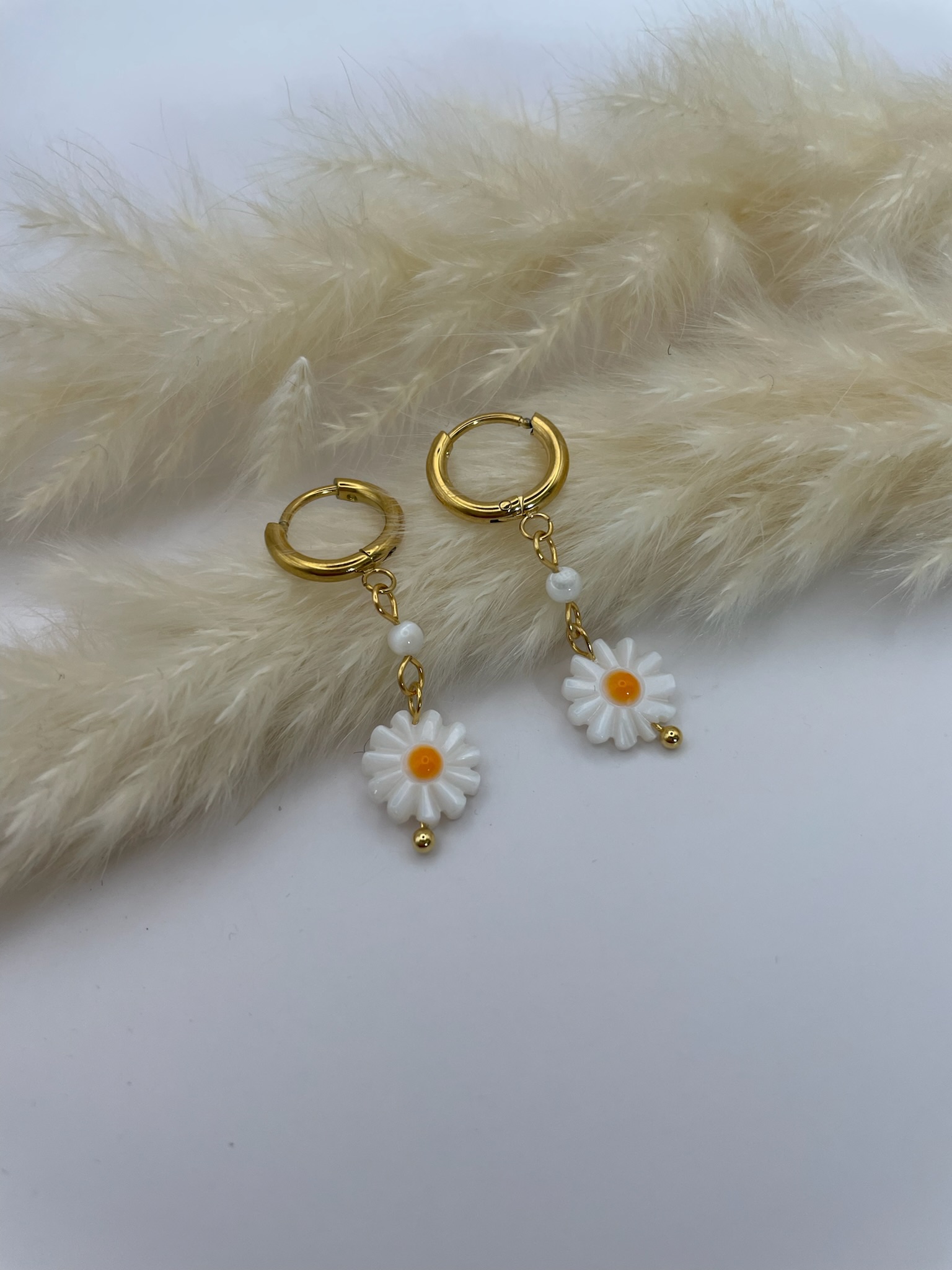 Boucles d&rsquo;oreilles marguerite